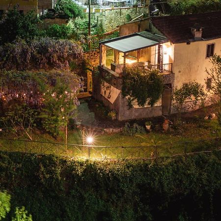 La Casa Delle Pietre Parlanti - Casa In Pietra Ai Piedi Del Parco Delle 5 Terre Bed & Breakfast Biassa Bagian luar foto