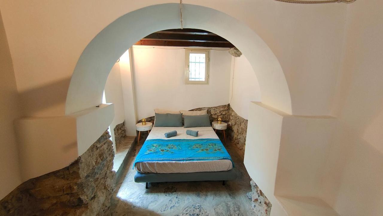 La Casa Delle Pietre Parlanti - Casa In Pietra Ai Piedi Del Parco Delle 5 Terre Bed & Breakfast Biassa Bagian luar foto